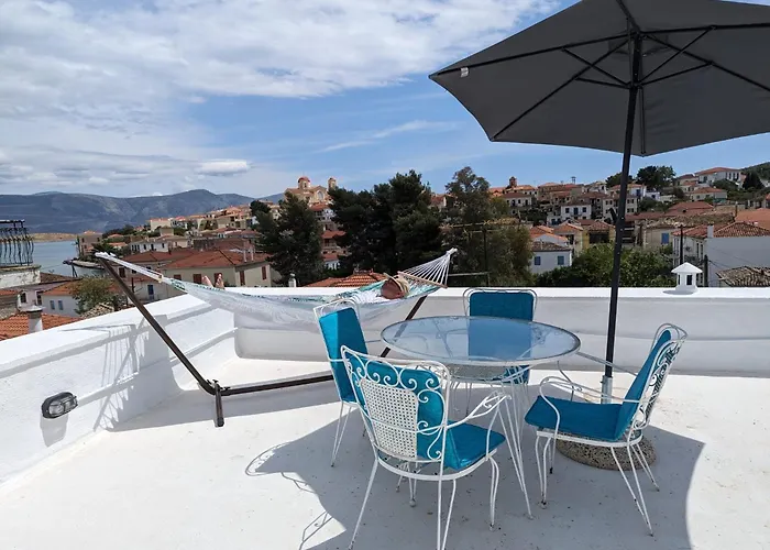 Galaxidi Authentic Rooftop House